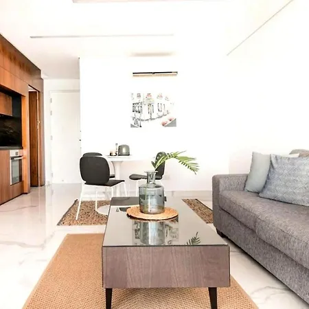2Br Seaview *