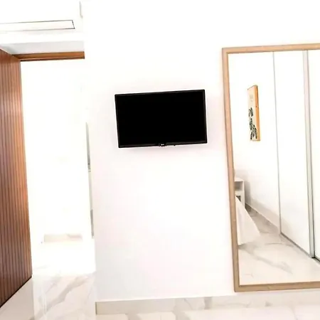 公寓式酒店 2Br Seaview Paphos